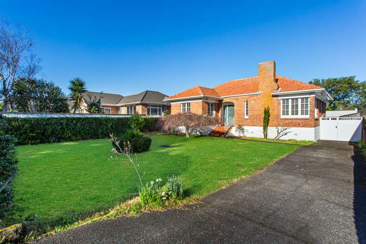 72 Moana Avenue One Tree Hill_0