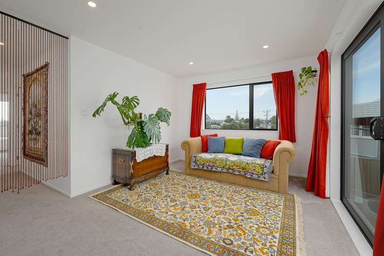 14E Kelwyn Road Kelston_10