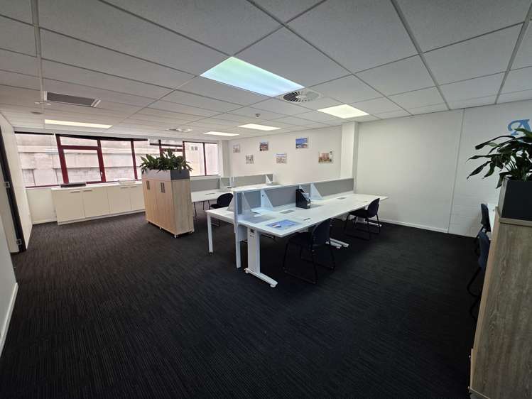 136 Broadway Newmarket_2