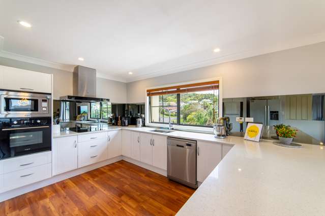 55 Waldorf Crescent Orewa_2