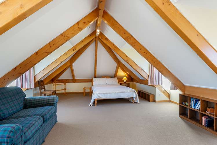 210 River Road Lincoln_10