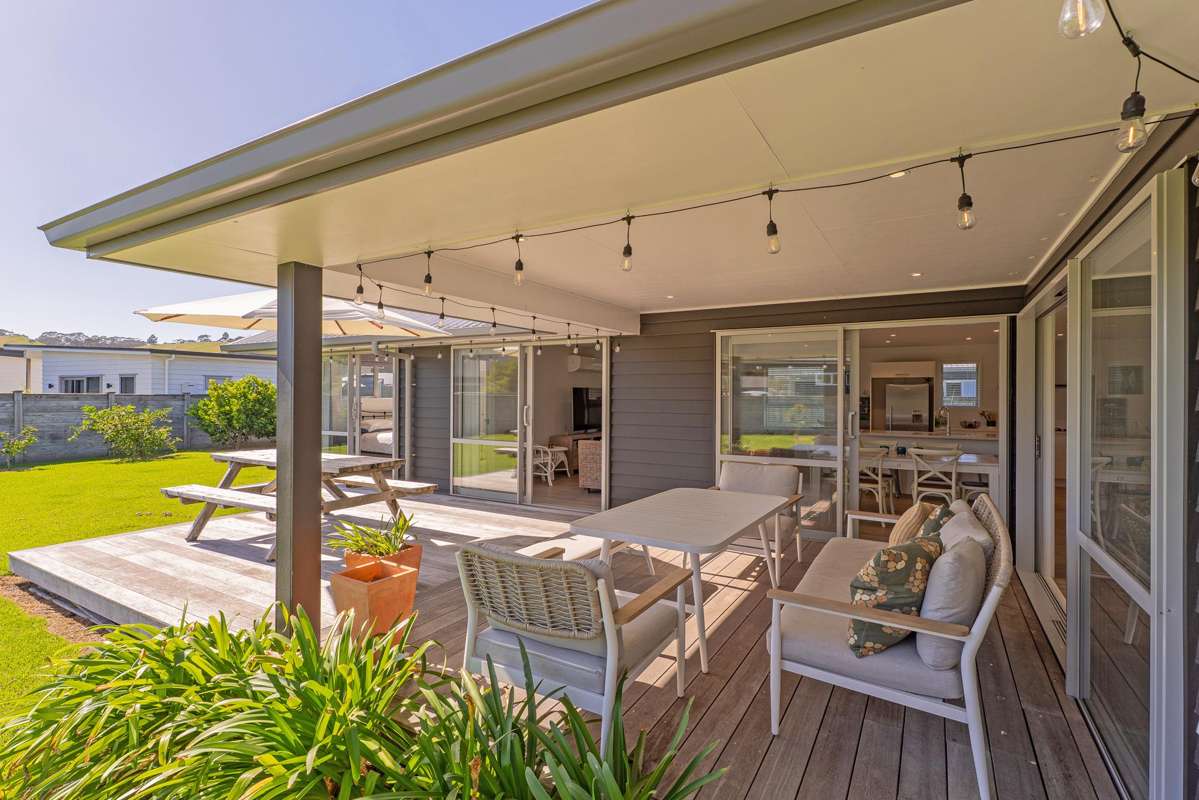 44 Longreach Drive_0