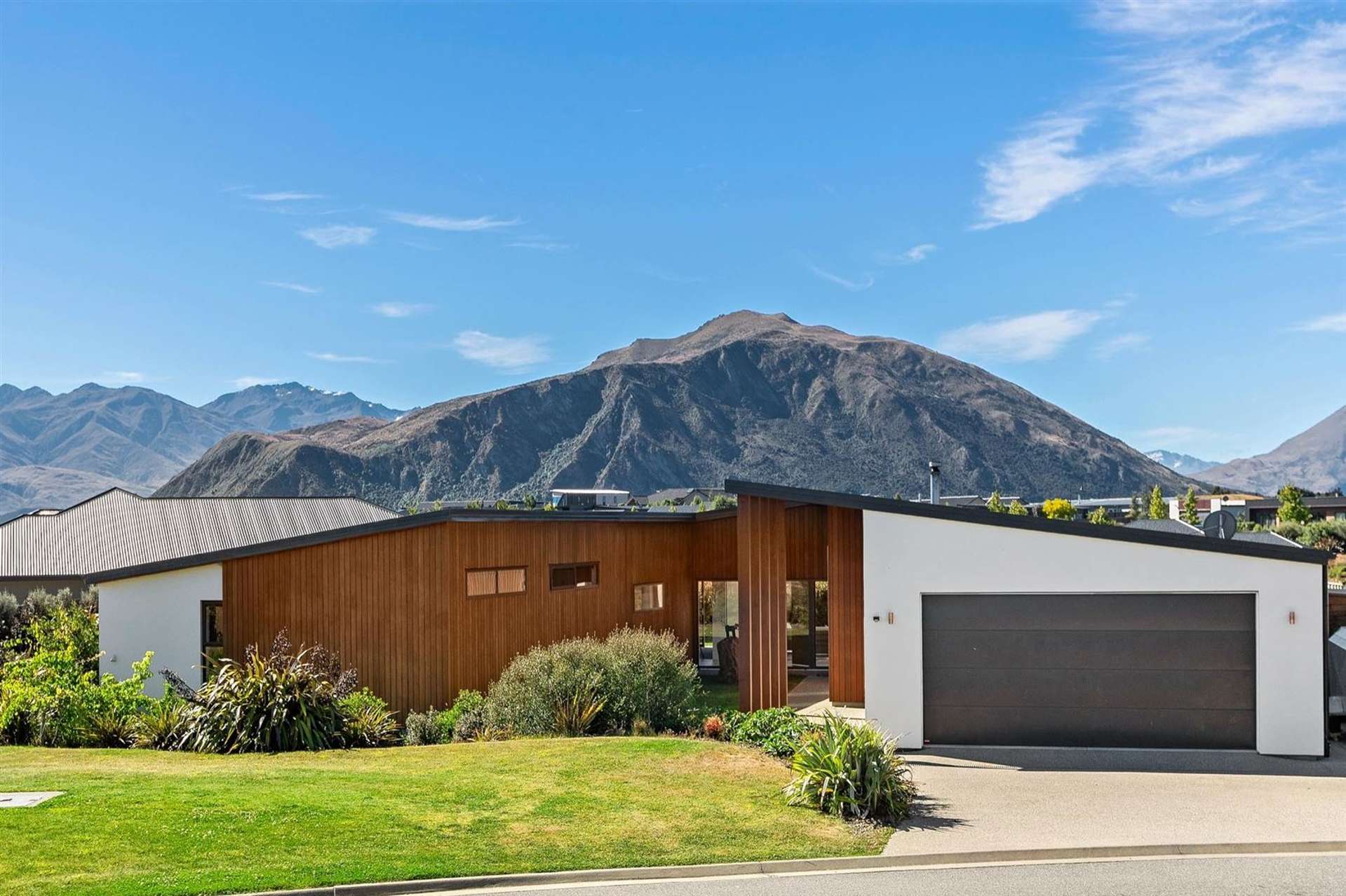 18 Centre Crescent Wanaka_0