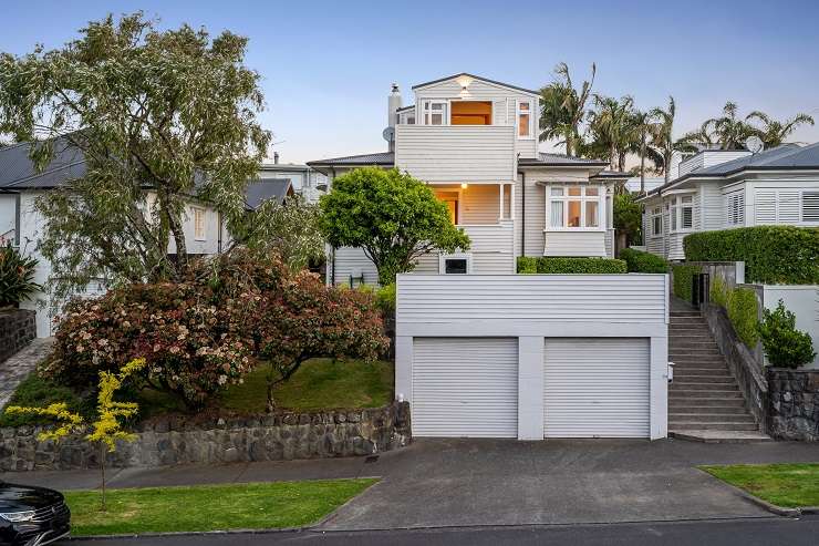 2/63 Long Drive, St Heliers, Auckland