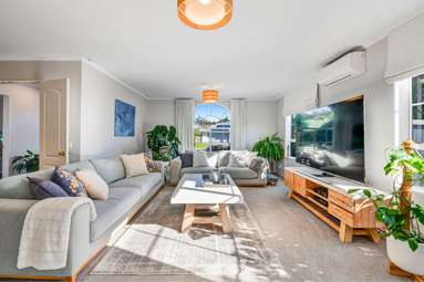 19 Esther Place_1