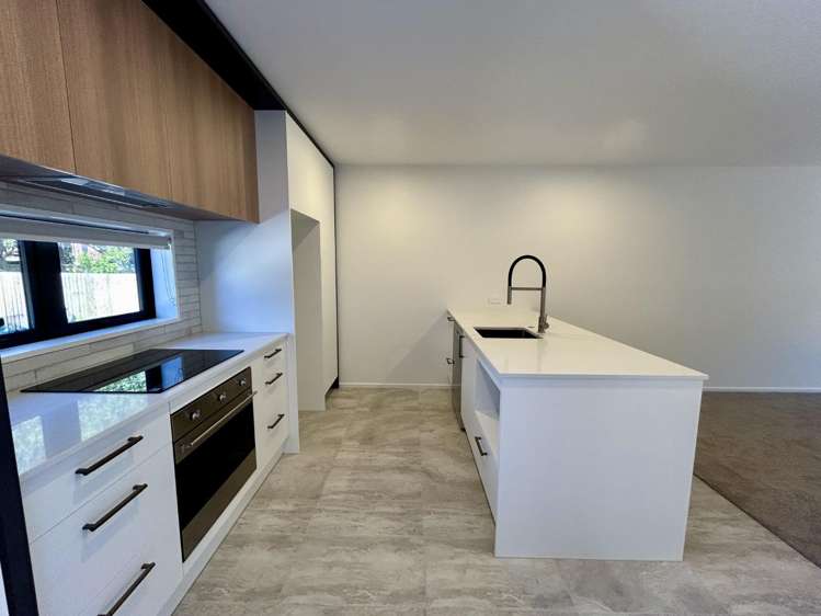 2/894 Colombo Street 1419_1