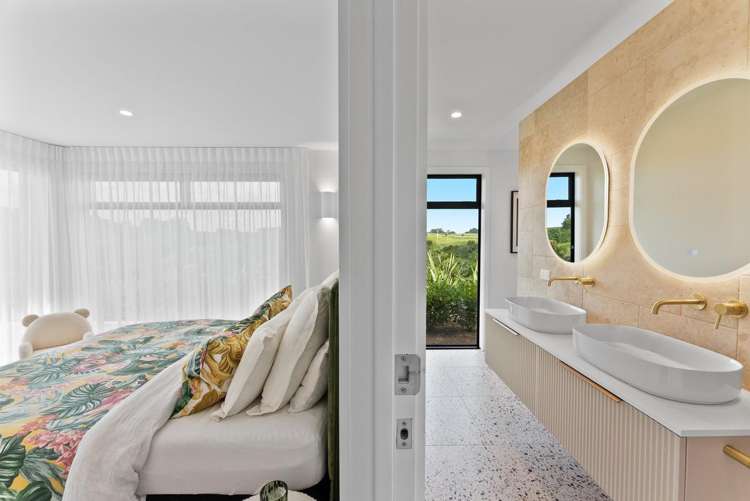 26 Washer Road Omata_21