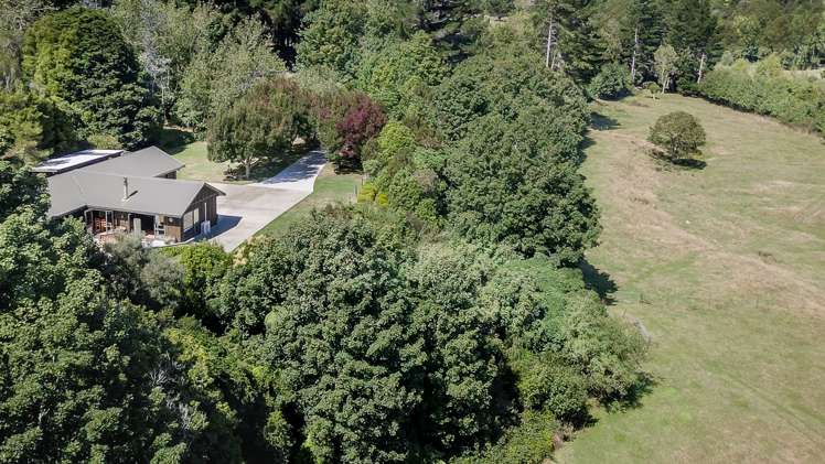 37 Kents Road Waikanae_14