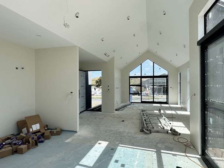 411 Te Taruna Drive_2