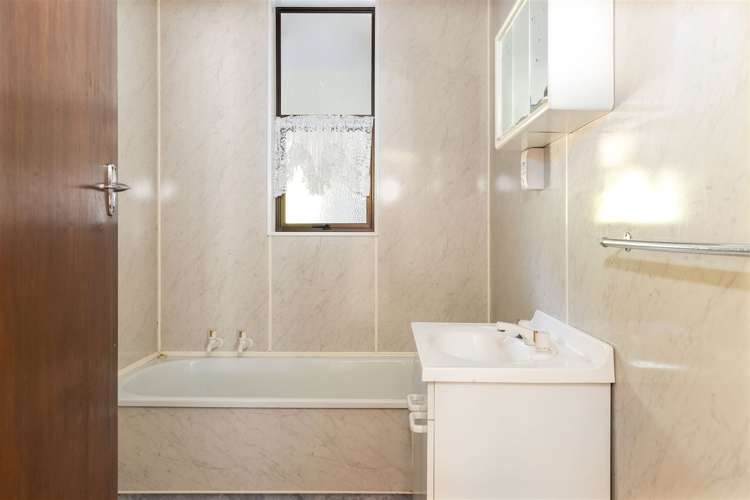 3 Wests Road Ward_24