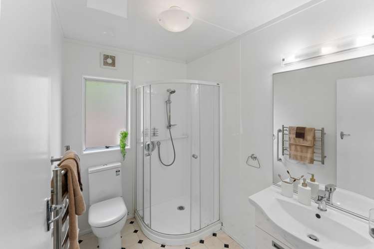 16 Hillside Lane The Brook_16