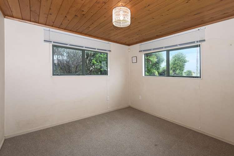 13 Paradise Point Place One Tree Point_9