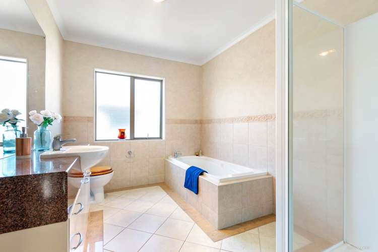 85 Middlefield Drive Flat Bush_11