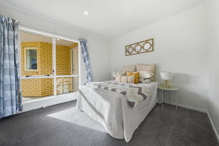 95 Kyle Road Greenhithe_10