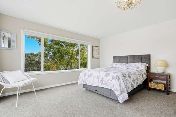 2/12 Philson Terrace Browns Bay_11