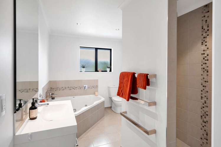 29 Araucana Way Burwood_21