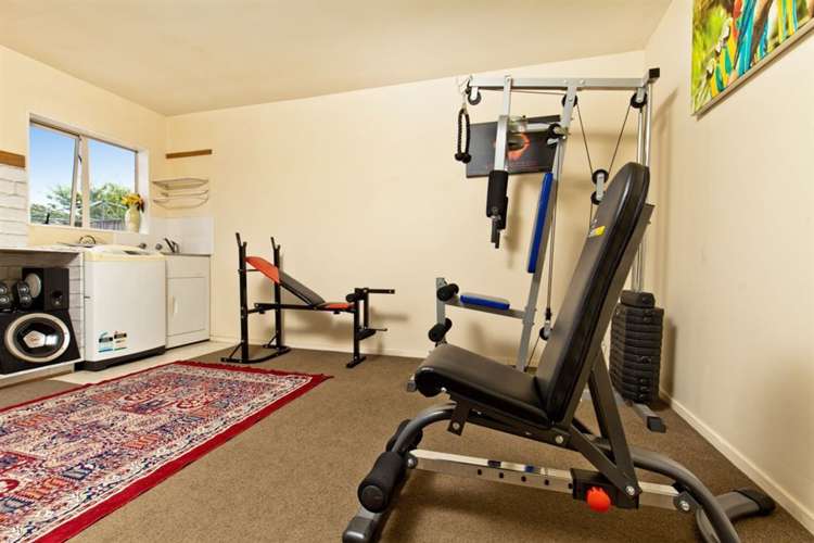 14a Charlenne Close Ranui_17