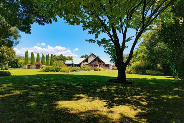 A Majestic Lifestyle Retreat on Three Acres