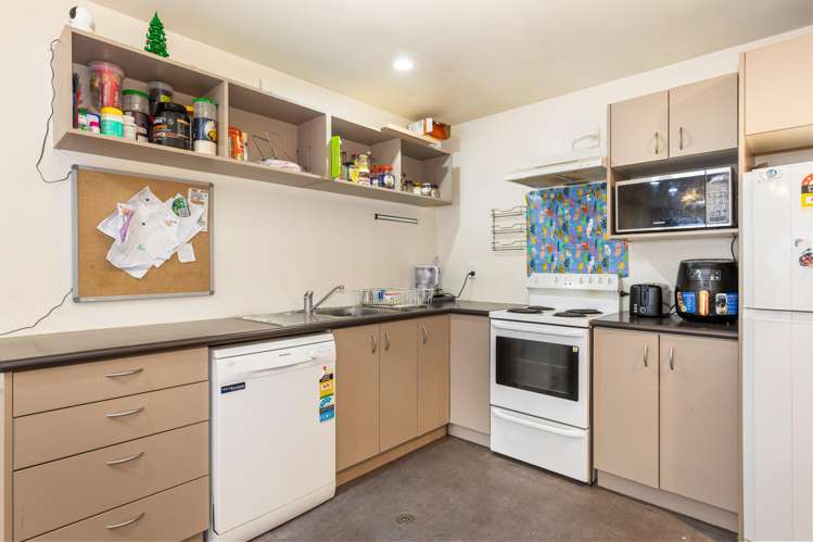 2/7 Hall Avenue_4