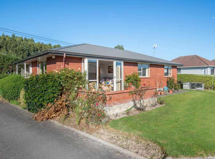 34 Burgess Street Green Island_15