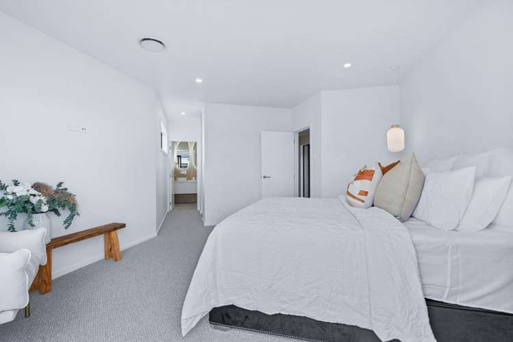 49 Stace Hopper Drive One Tree Point_15
