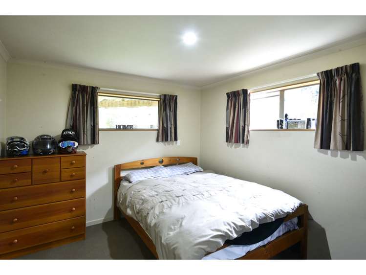 1 Hillplough Heights Richmond_21