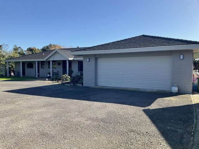 1343 Devon Road Waitara_1