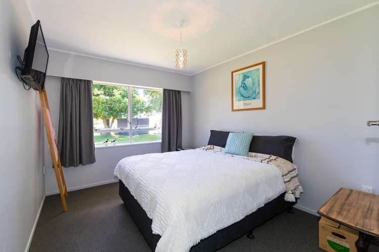 54 Jessep Road Meeanee_17