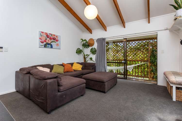 1/92 Kervil Avenue Te Atatu Peninsula_8