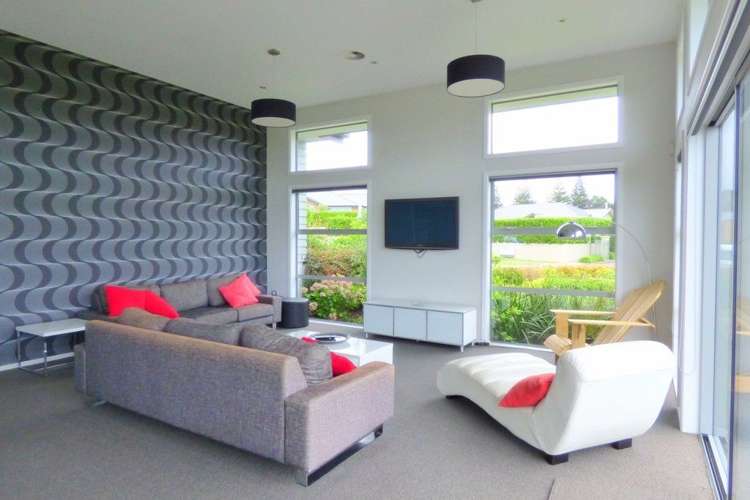 1 Sampson Avenue Waiwhakaiho_2