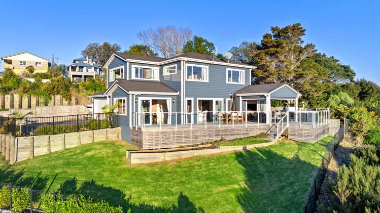 8 Waititiro Rise Stanmore Bay_3