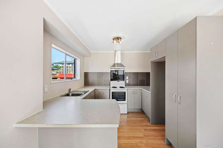 2/113 Lynwood Road New Lynn_12