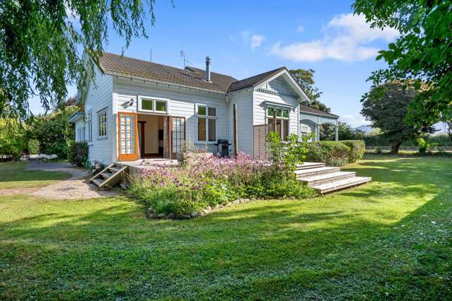 Motueka Luxury Villa with Idyllic Rural Lifestyle
