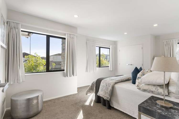 403 Ormiston Road Flat Bush_17