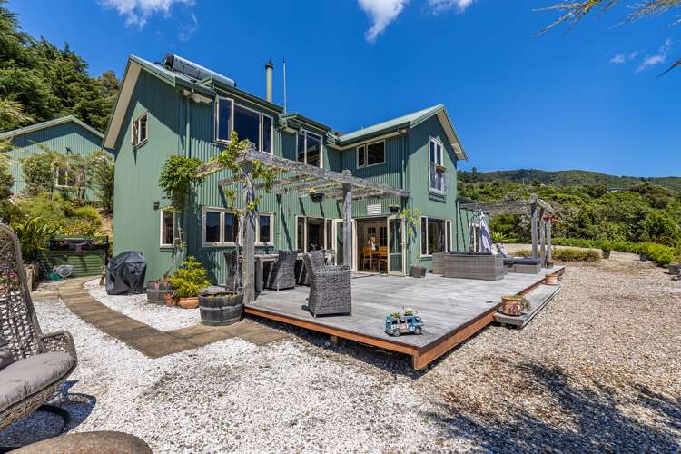 784 Queen Charlotte Drive Havelock_24