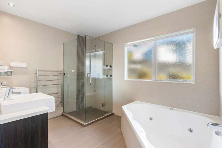 17 Huntington Park Drive Greenhithe_15