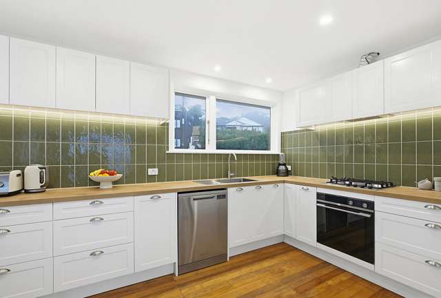 25 Chaffey Crescent Titahi Bay_3