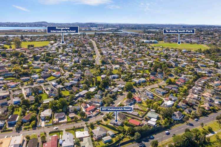 107 Vodanovich Road Te Atatu South_16