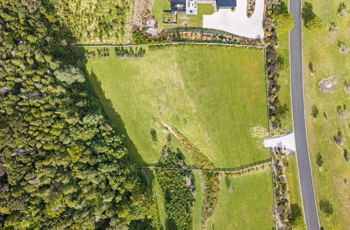 lot 2/96 Robert Hastie Drive_3