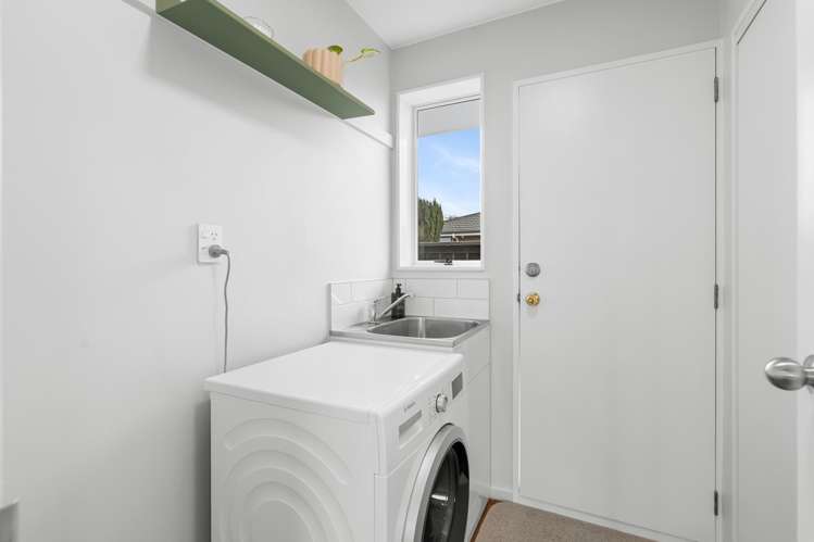 123 Gilberthorpes Road Hei Hei_17