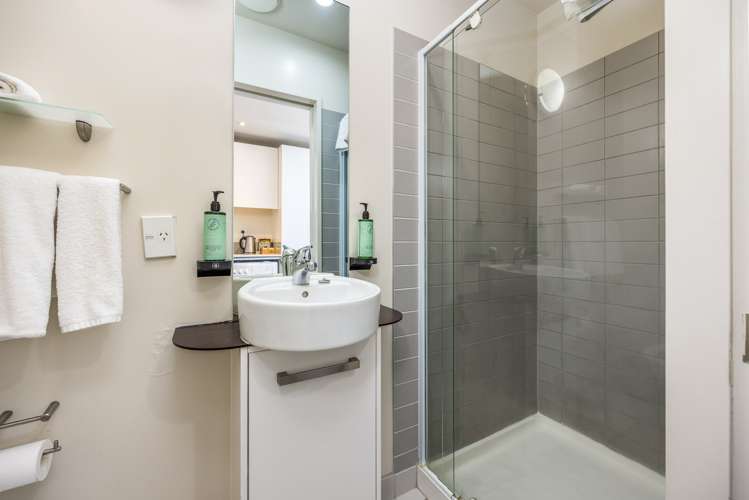 1822/10 Waterloo Quadrant Auckland Central_9