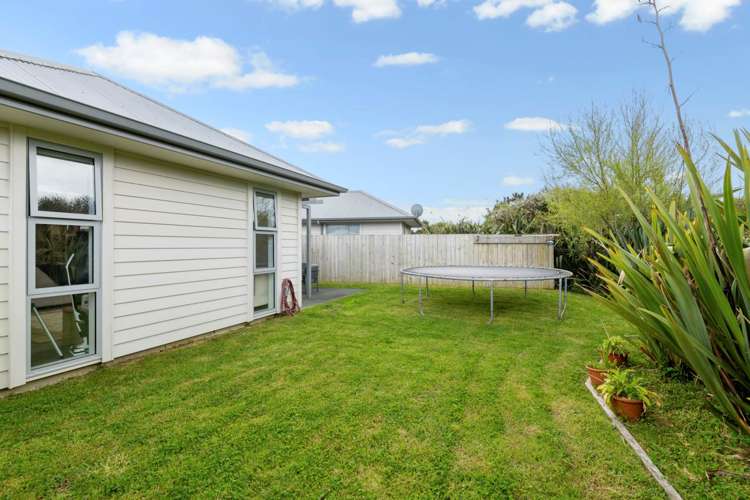 23 Fairwater Road Warkworth_16