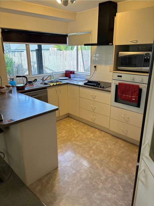 4 Chalmers Close Orewa_1