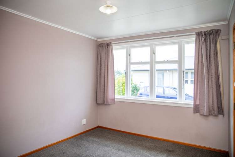 15 Sword Street Gore_9