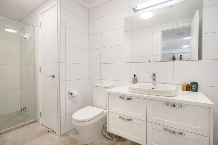 87 Panorama Heights Orewa_11