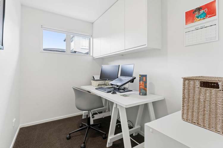 46 Pine Harbour Parade Beachlands_17