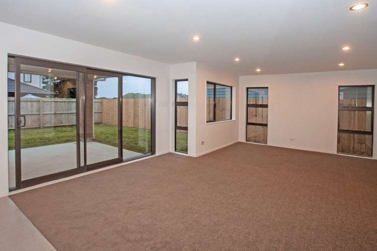 8 Pate Crescent Favona_11