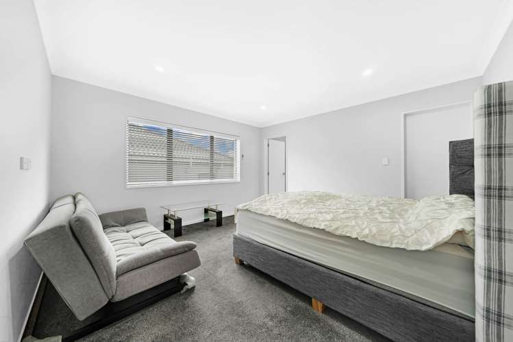 12 Uru Drive Flat Bush_5