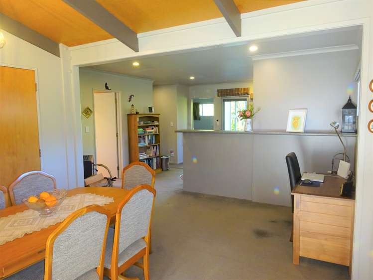 6 Cousins Avenue West Foxton Beach_8