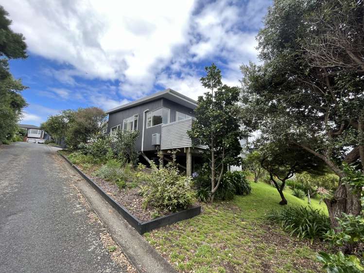 8 Sunset Terrace Waikanae Beach_13